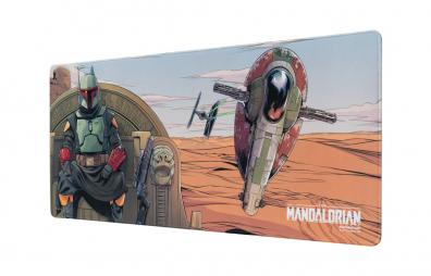 Bild på musmatta Star Wars the Mandalorian Boba Fett i färgerna Brun, Blå och Grön från Star Wars mot vit bakgrund.